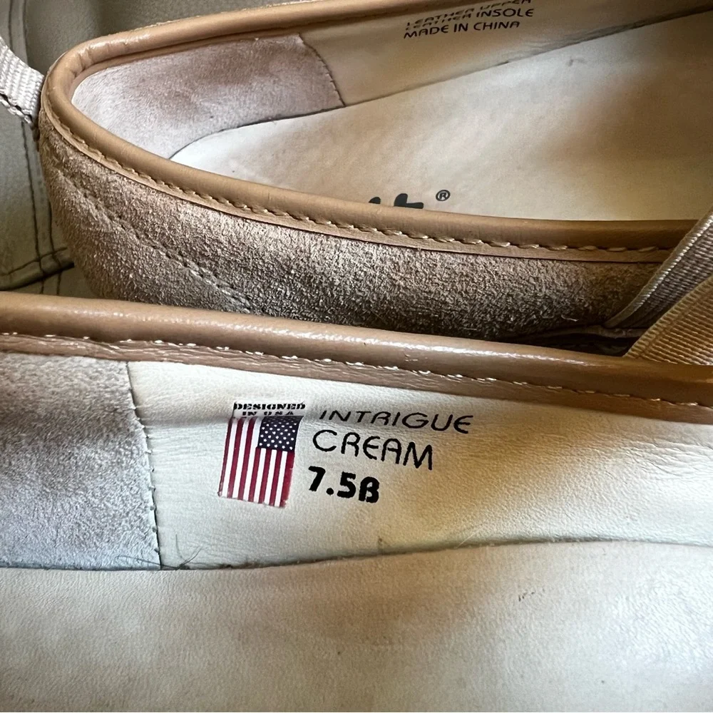 Kalso Earth Women's Tan and White Casual Shoes - Picture 5 of 16
